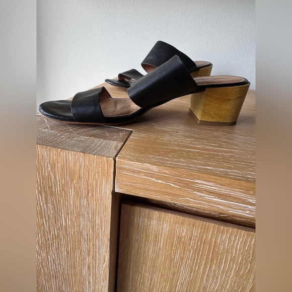 Madewell The Kiera Mule Sandals in True Black Leather - Picture 12 of 16